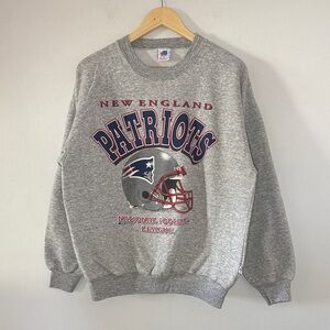 Vintage New England Patriots Crewneck / Large / 90s / Bulletin Athletic / NFL